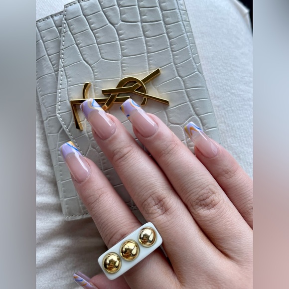 Beige YSL Bag with Gold detailing with matching crocodile wallet - Picture 3 of 3